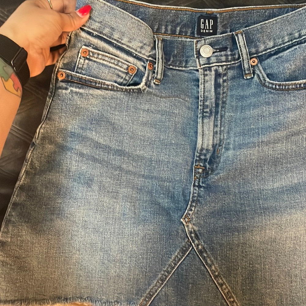 Gap women’s jean skirt